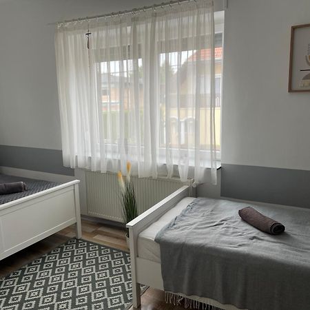 Szarkafeszek Hotel Keszthely Eksteriør billede